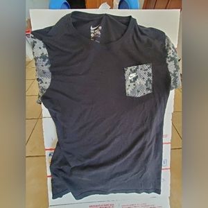 Nike camo t shirt